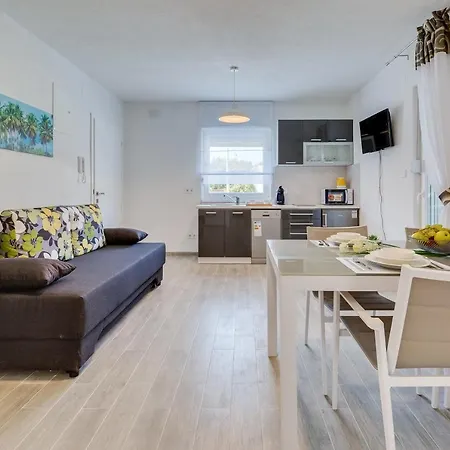 Apartman Kastelina