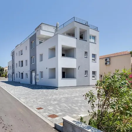 Apartmán Kastelina Vir