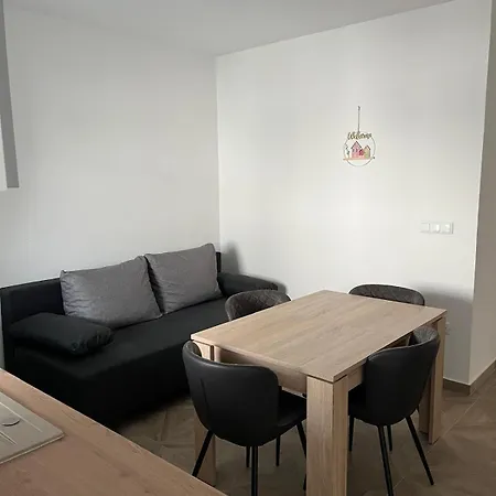 Kastelina Appartement *