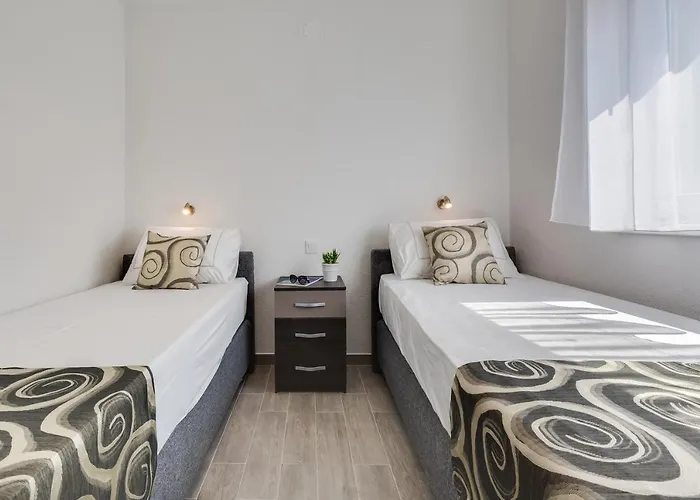 Kastelina Appartement *